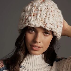 Anthropologie Chunky Knit Beanie - Cream and Red